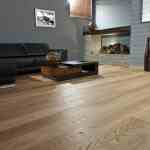 Classic living room with hardwood floors - Hard Wood Repairing - Floor Solutions NY